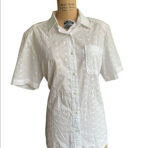 Vintage Alfred Dunner Broderie Anglais Short sleeve Shirt.